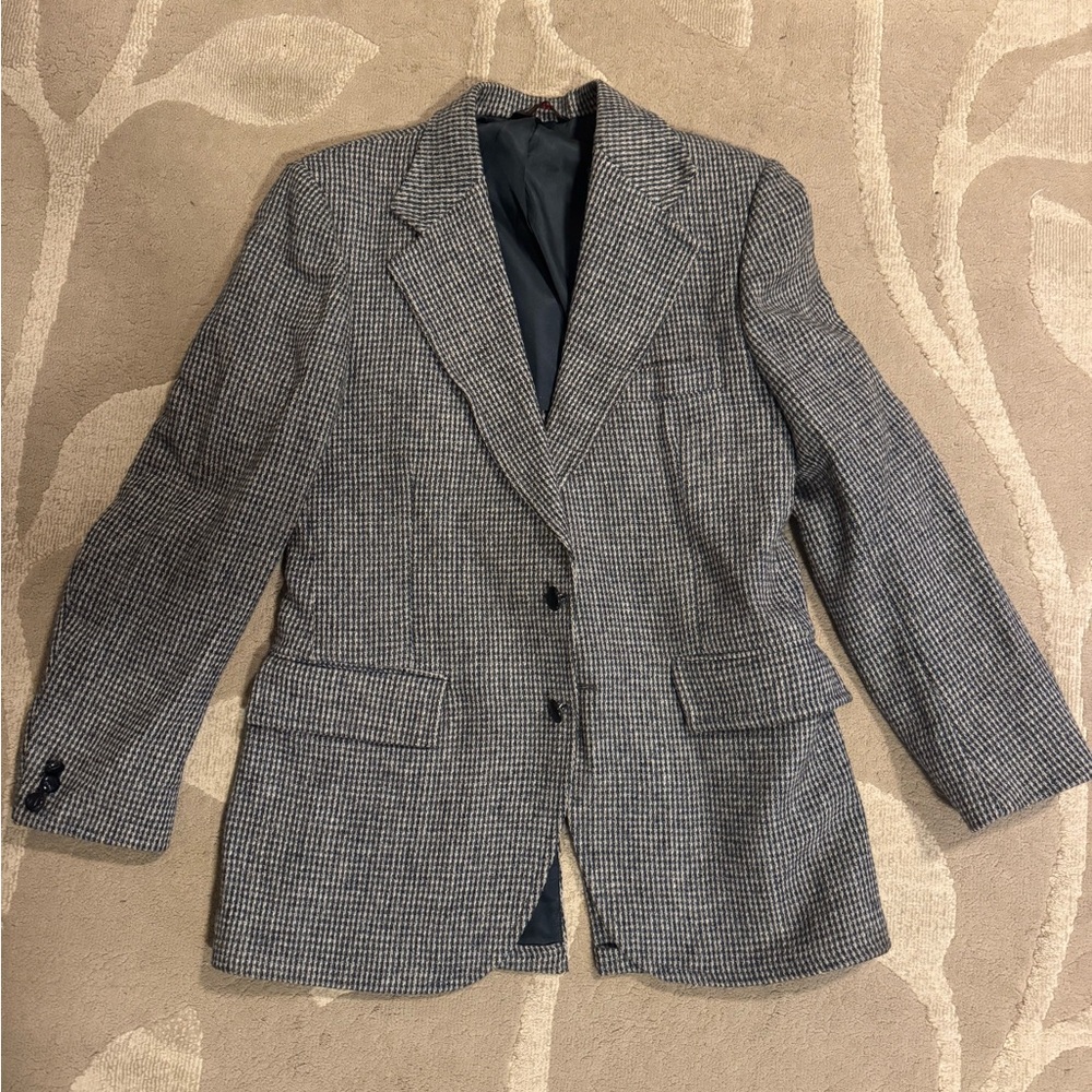 Men’s Vintage Gray Harris Tweed sports coat